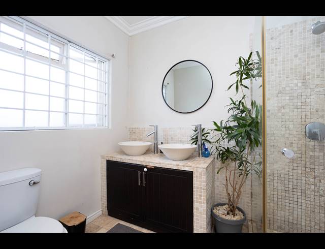4 BEDROOM FREEHOLD FOR SALE IN RONDEBOSCH PARK ESTATE